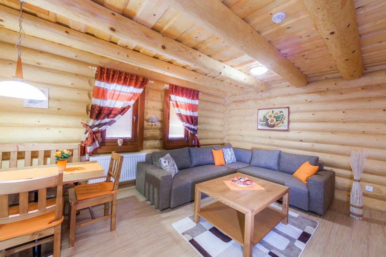 Relax Apartmany オシュチュニツァ エクステリア 写真